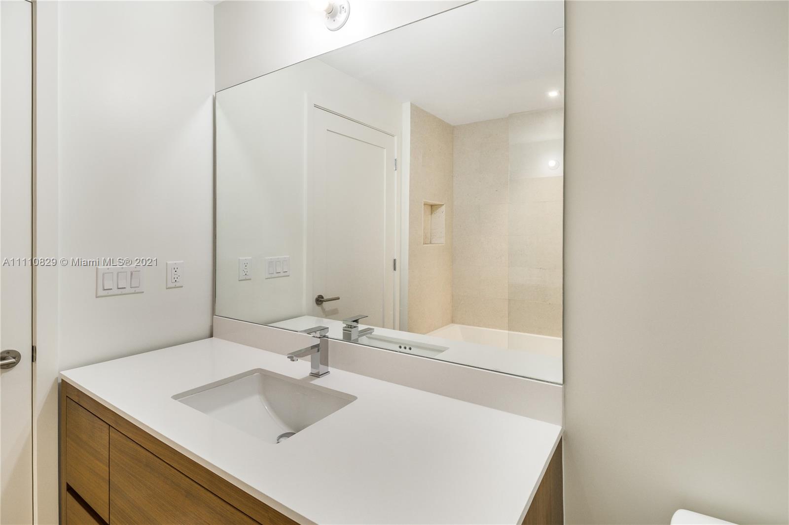 Fairchild Coconut Grove - Residential