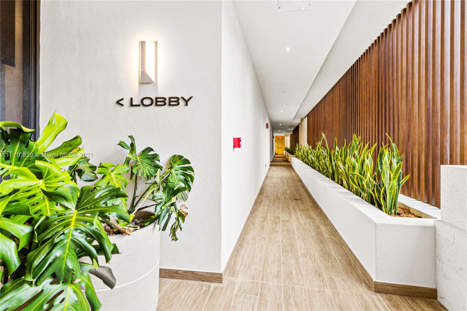 Fairchild Coconut Grove - Residential