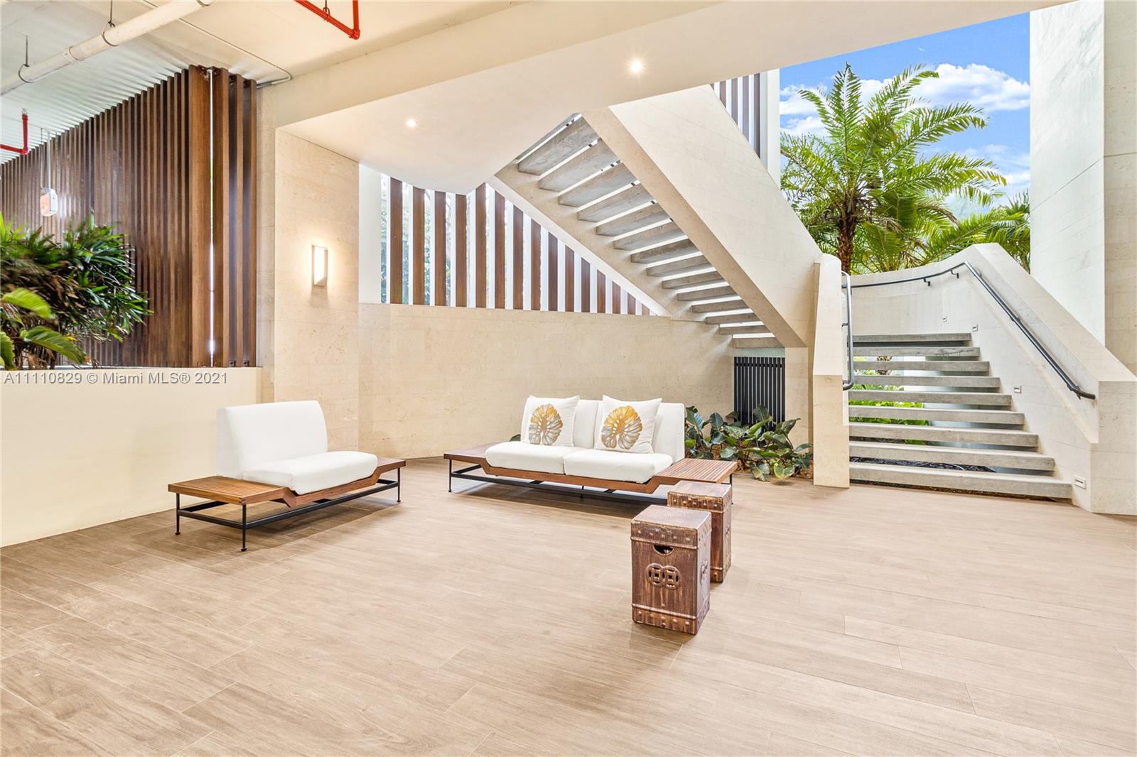 Fairchild Coconut Grove - Residential