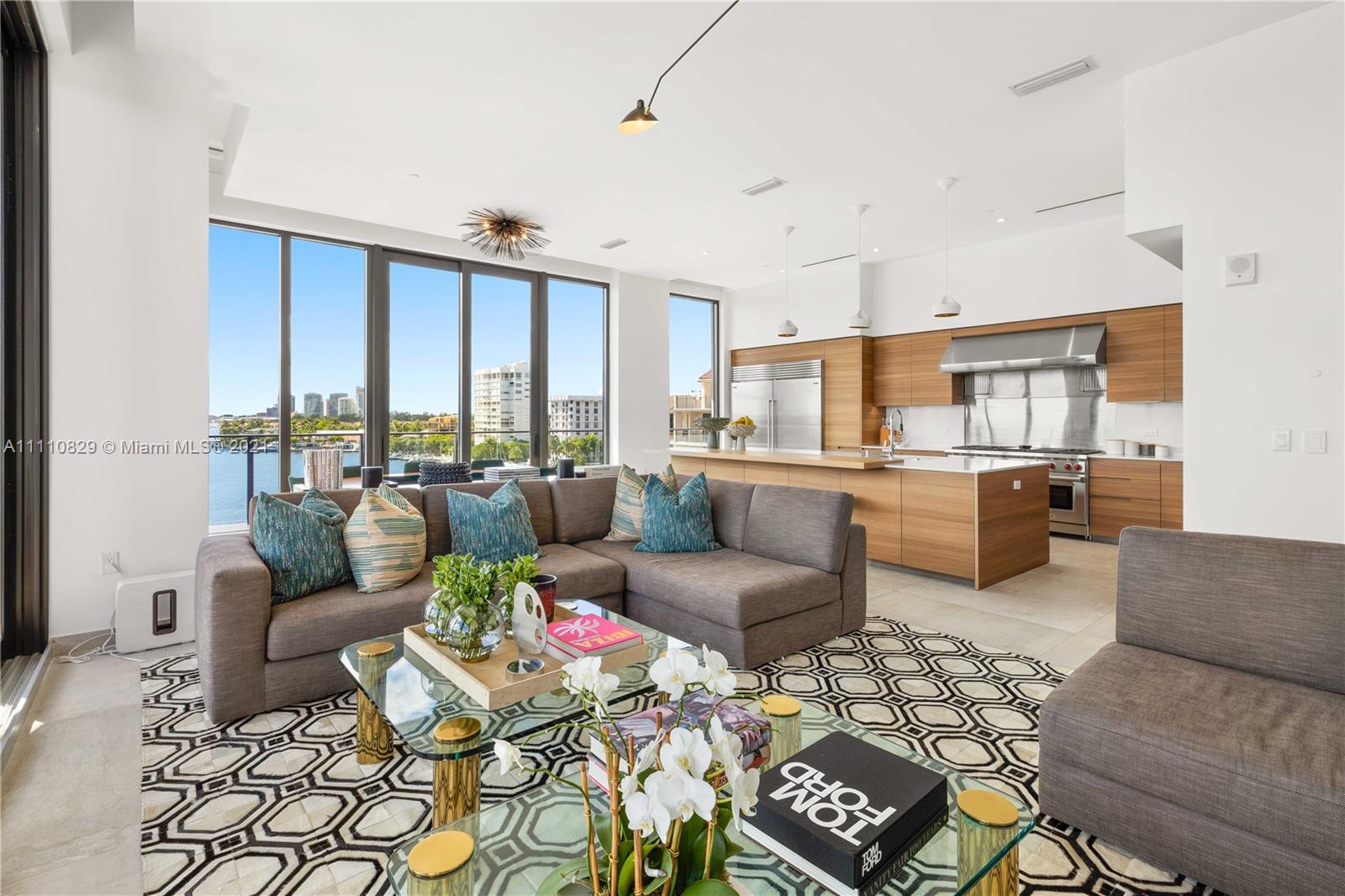 Fairchild Coconut Grove - Residential