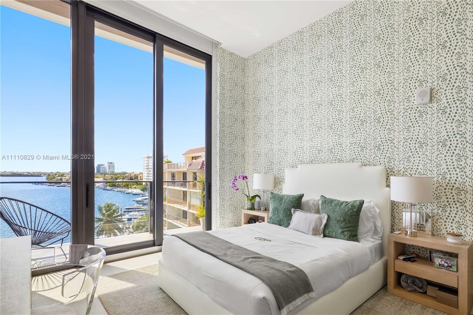 Fairchild Coconut Grove - Residential