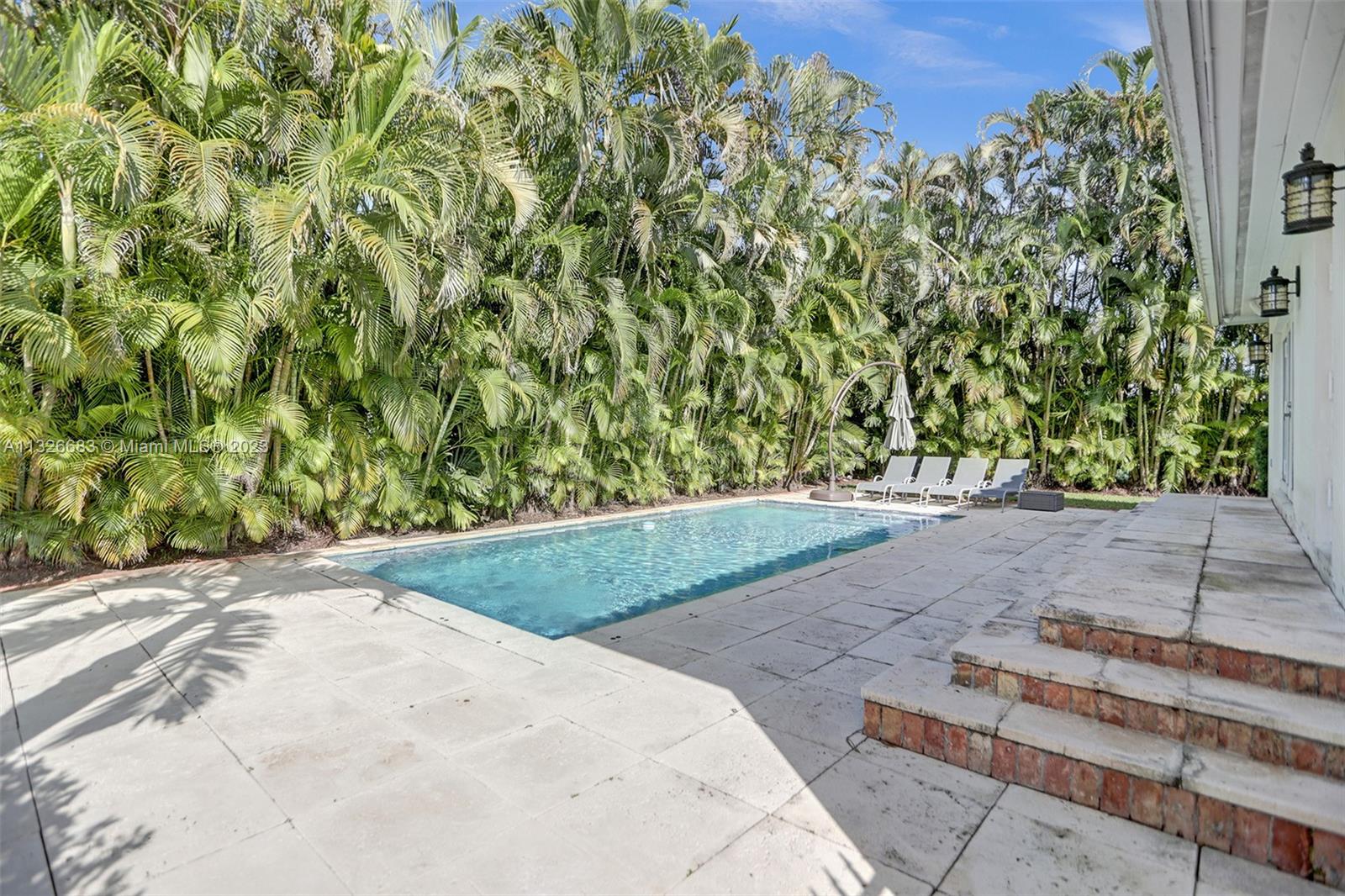 UNIVERSITY ESTATES - Residential