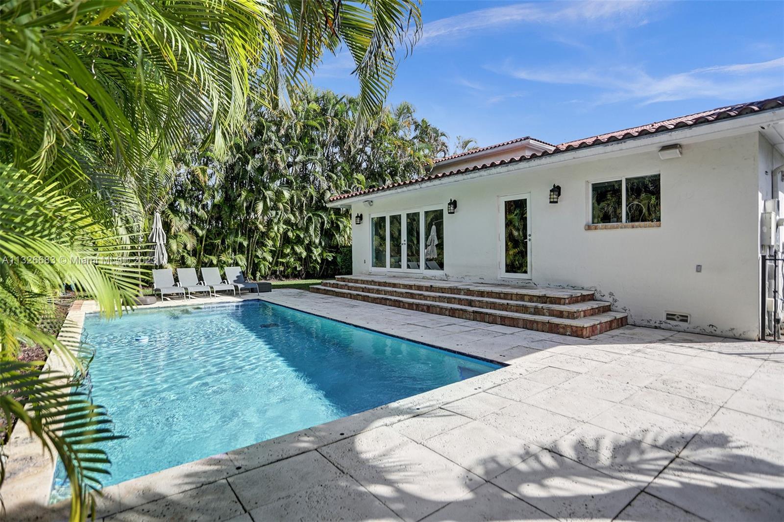 UNIVERSITY ESTATES - Residential