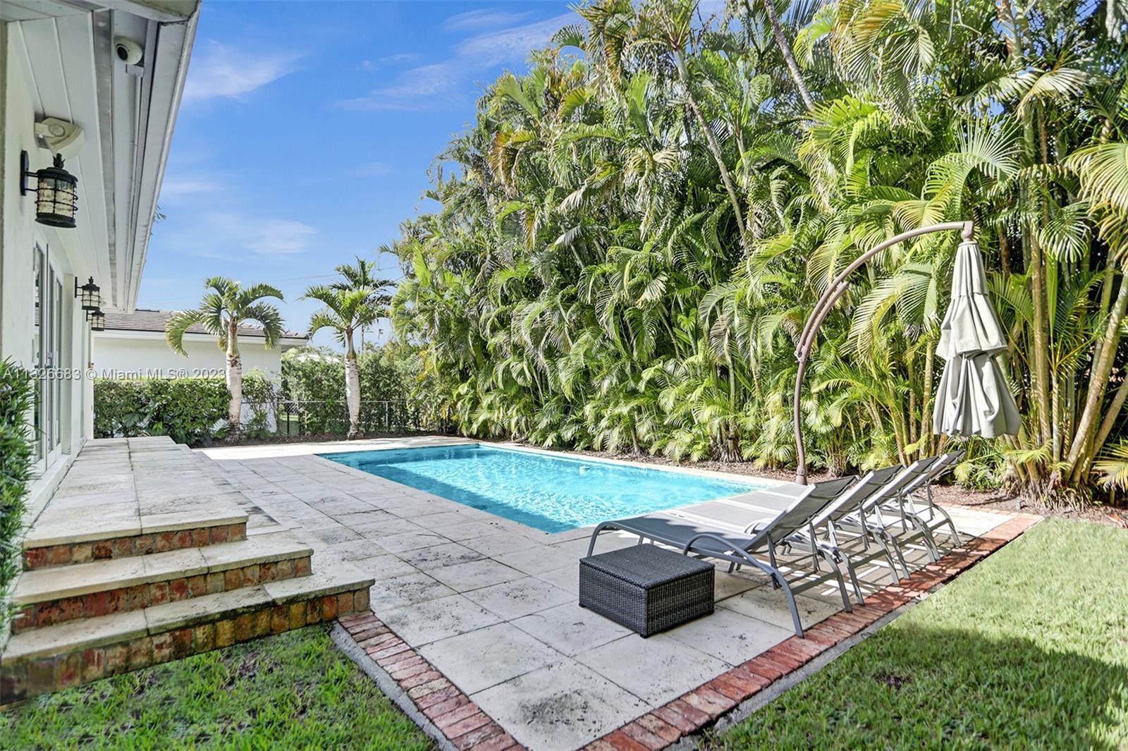 UNIVERSITY ESTATES - Residential