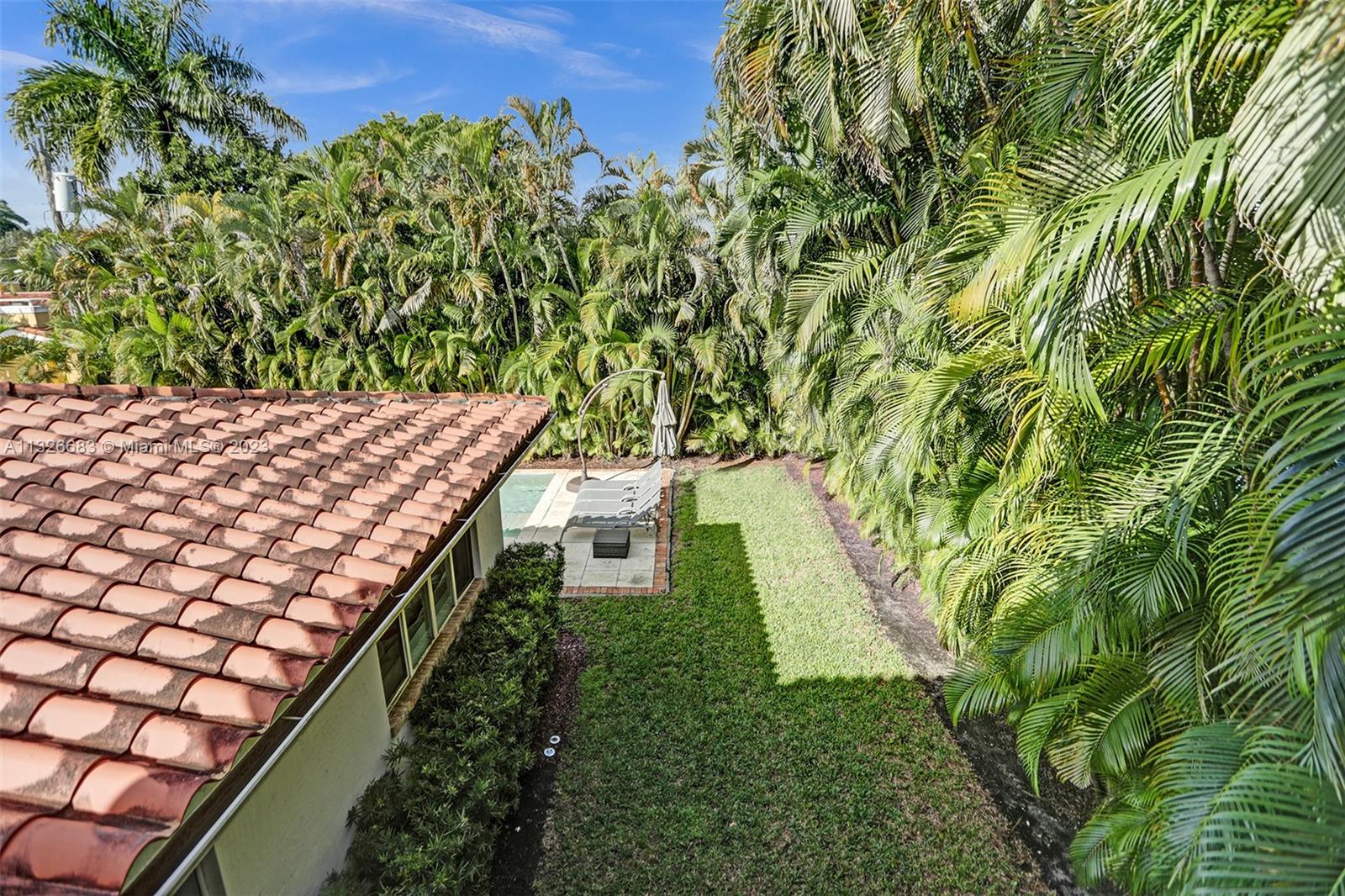 UNIVERSITY ESTATES - Residential