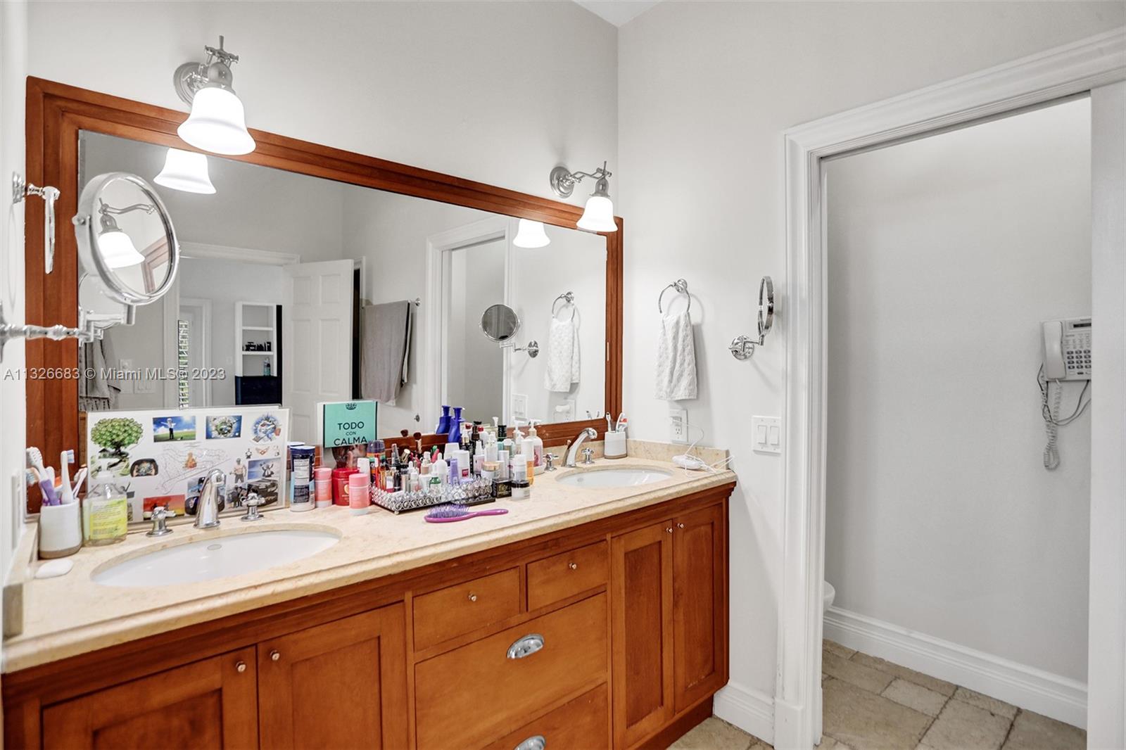 UNIVERSITY ESTATES - Residential