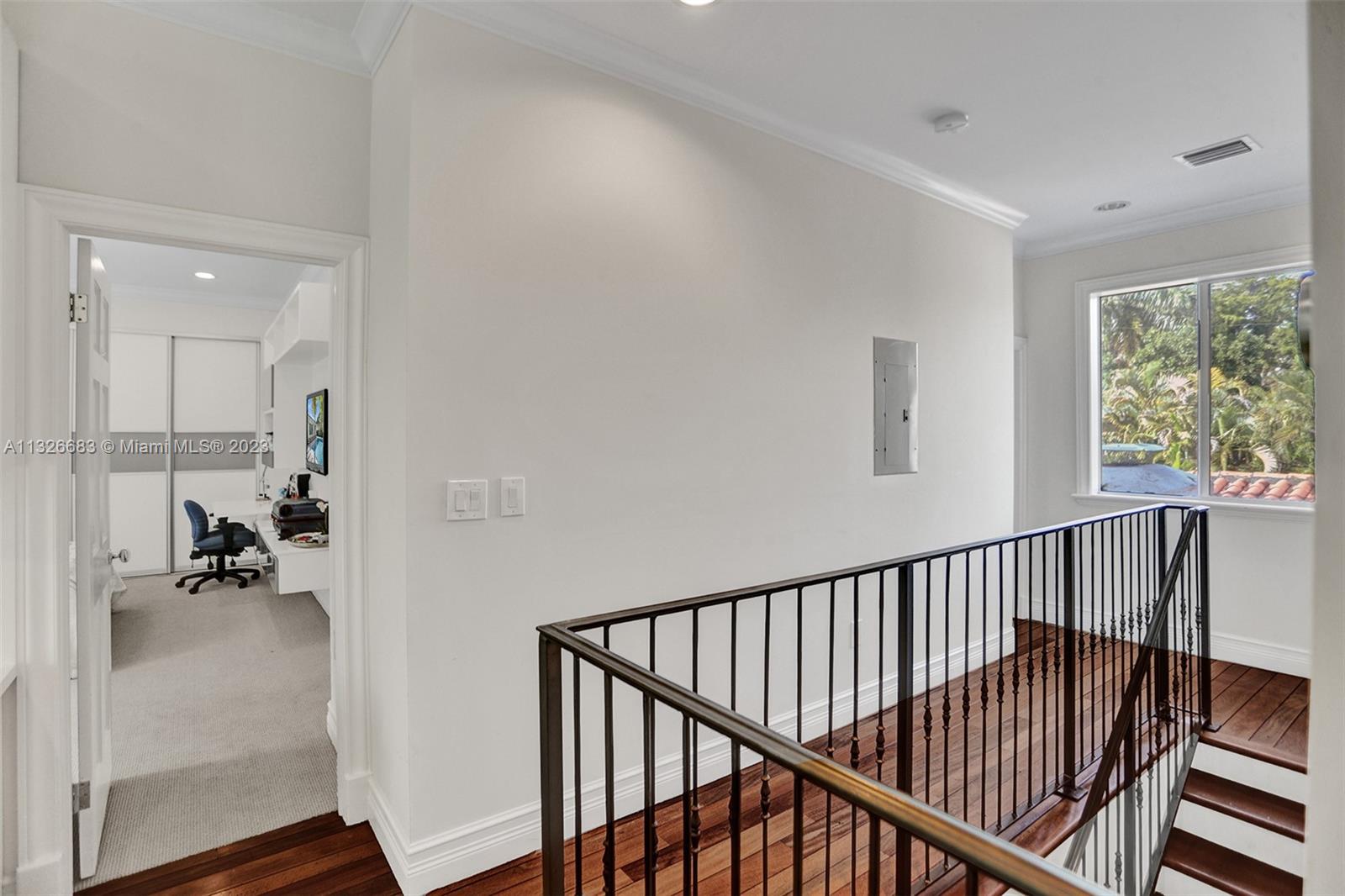 UNIVERSITY ESTATES - Residential