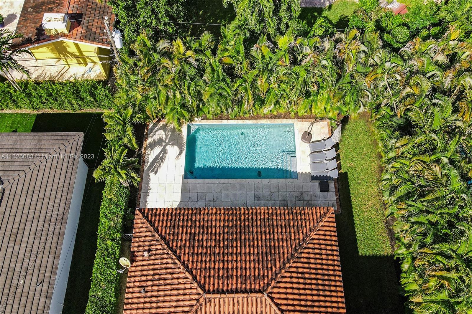 UNIVERSITY ESTATES - Residential