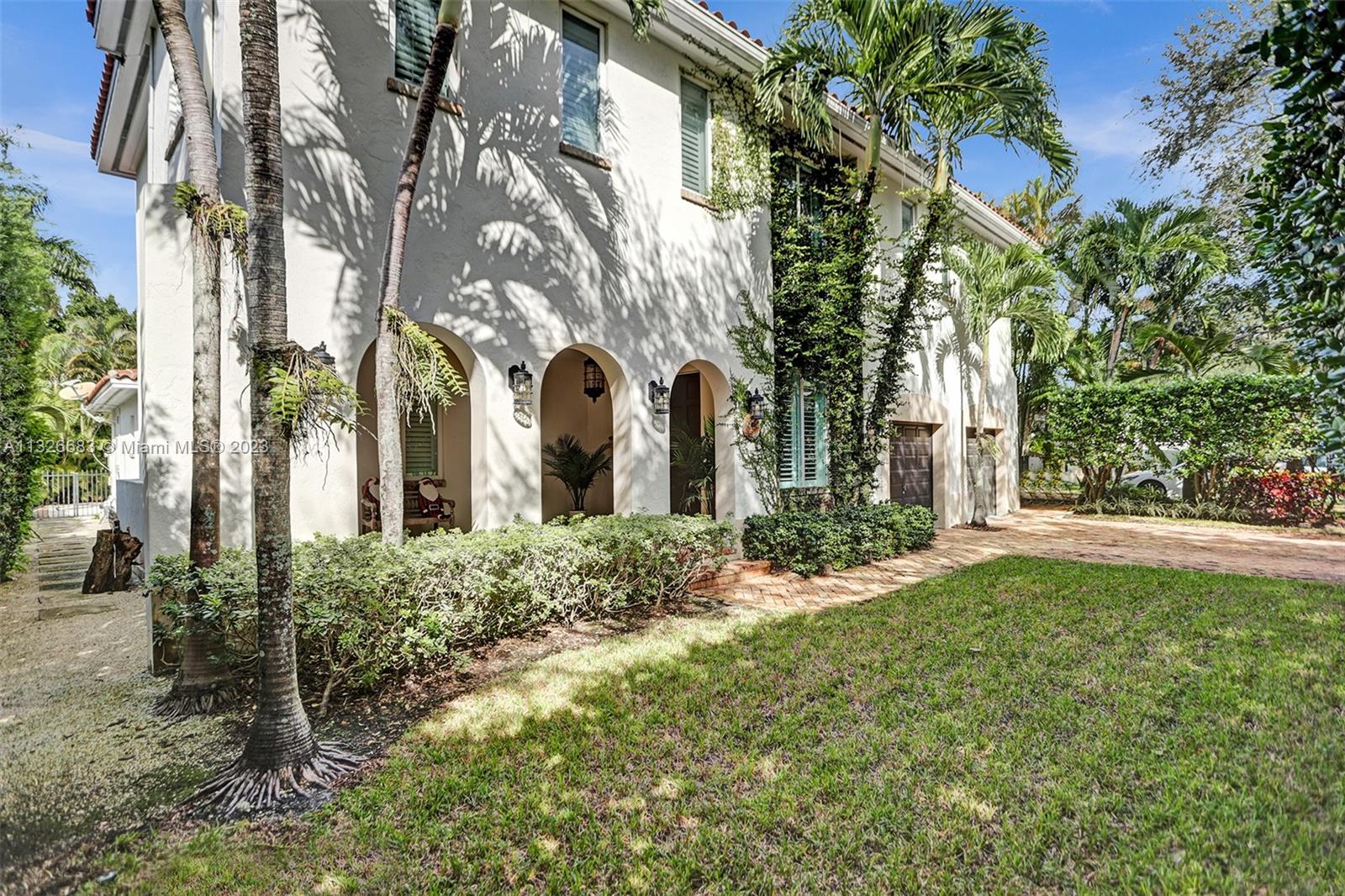 UNIVERSITY ESTATES - Residential