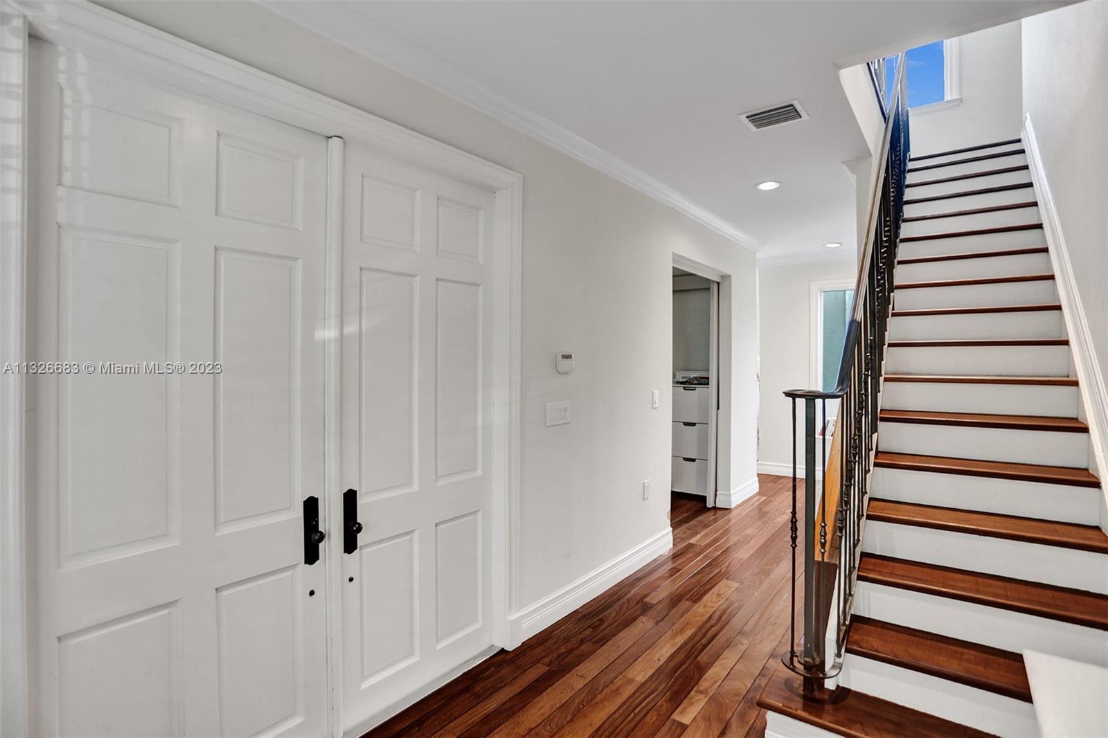 UNIVERSITY ESTATES - Residential