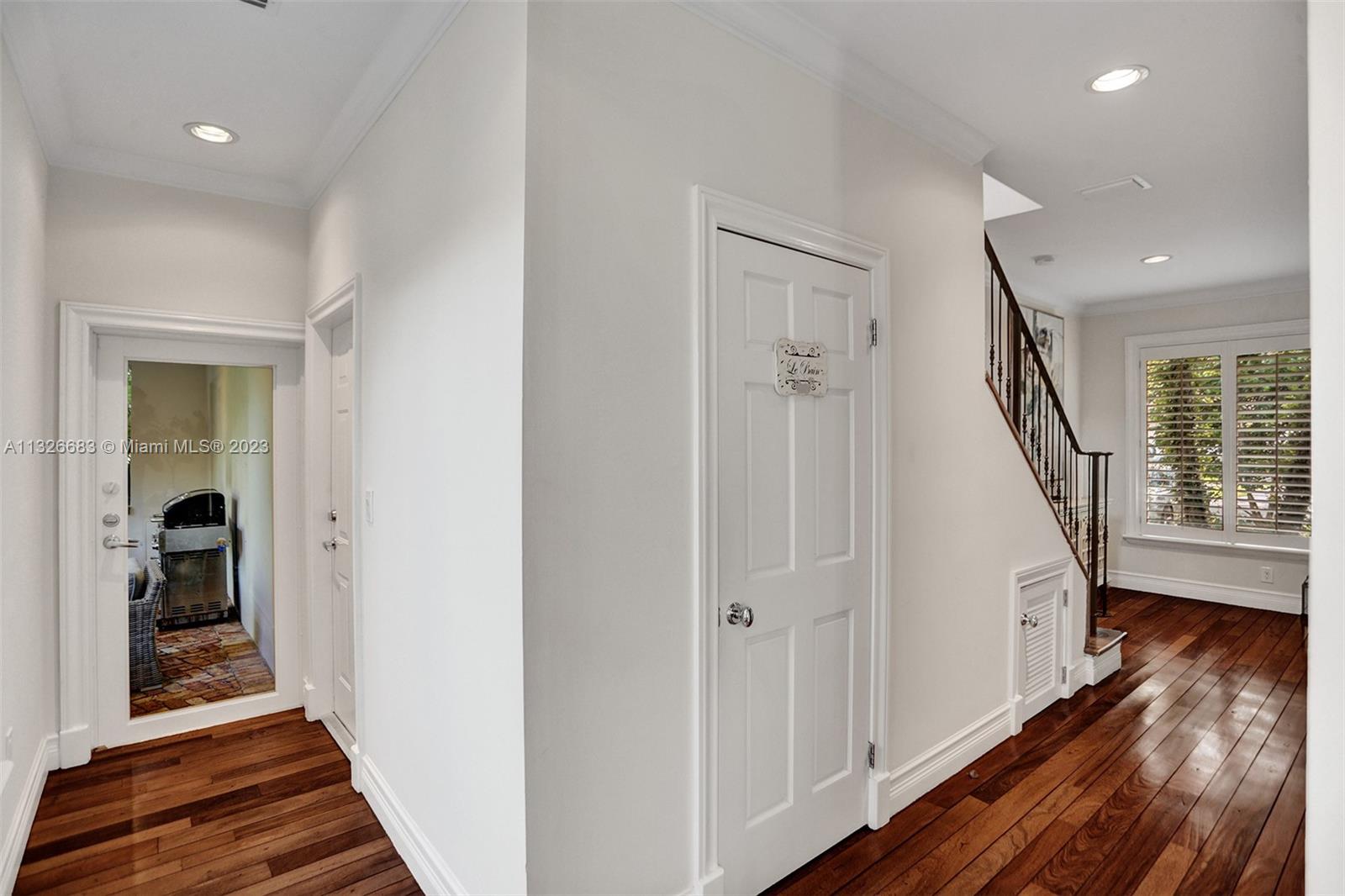 UNIVERSITY ESTATES - Residential