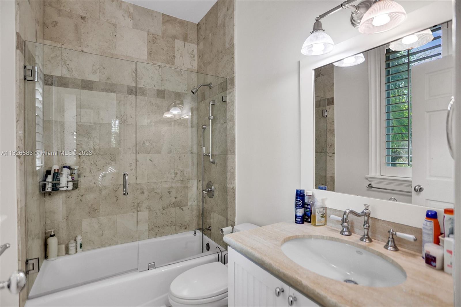 UNIVERSITY ESTATES - Residential