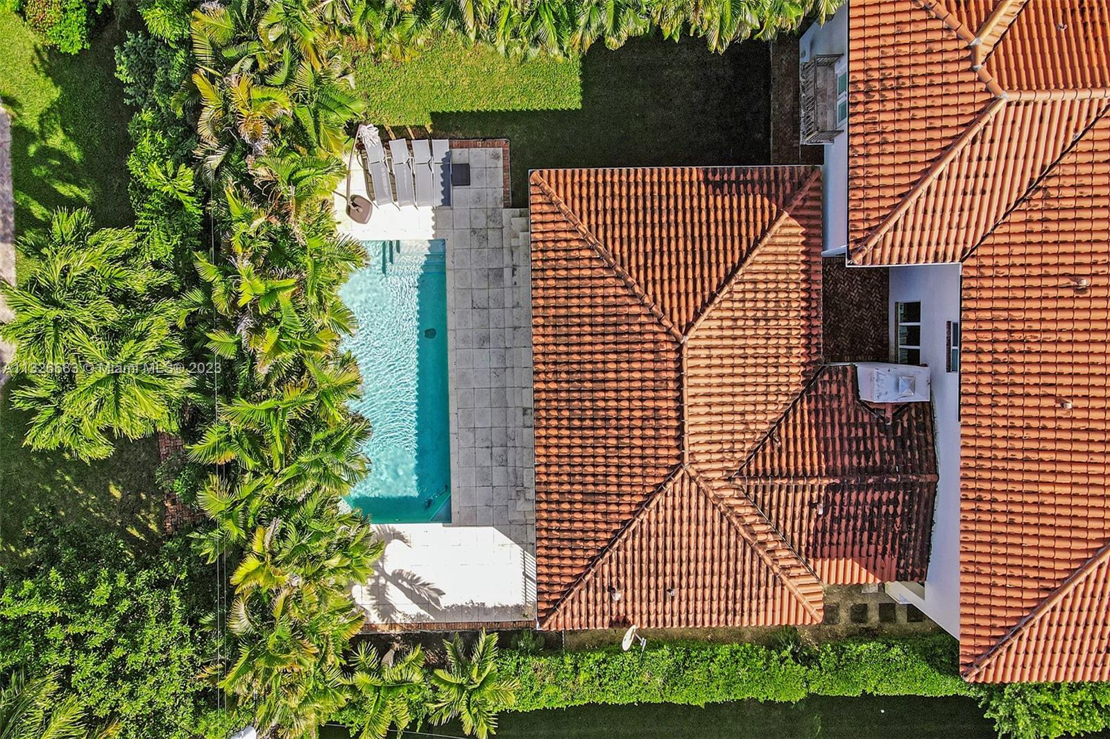 UNIVERSITY ESTATES - Residential