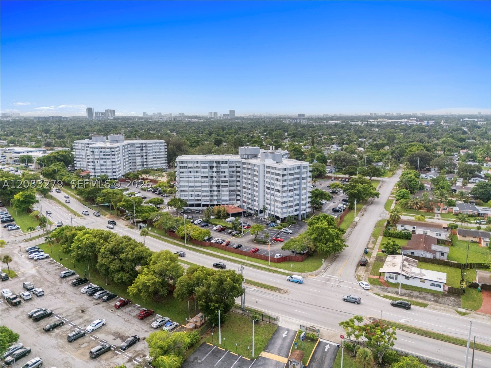 1200 NE Miami Gardens Dr 315W
