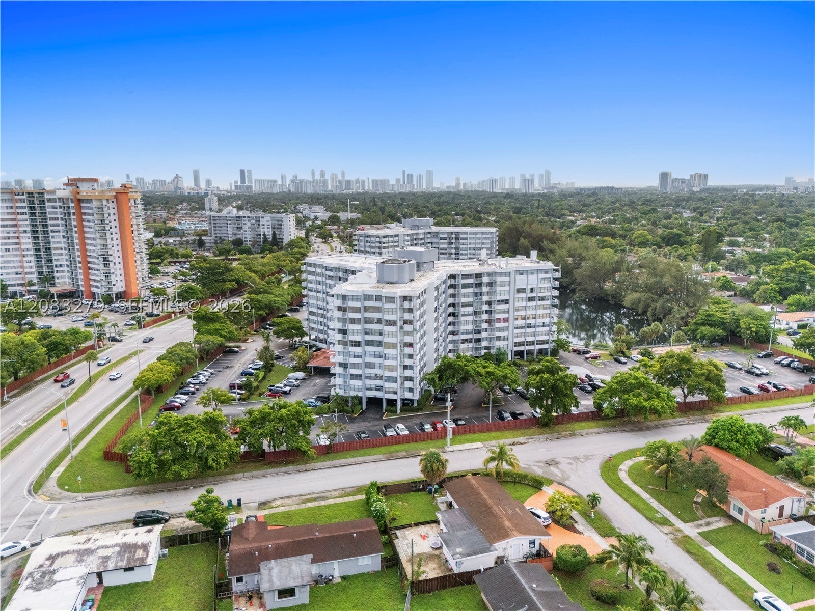 1200 NE Miami Gardens Dr 315W