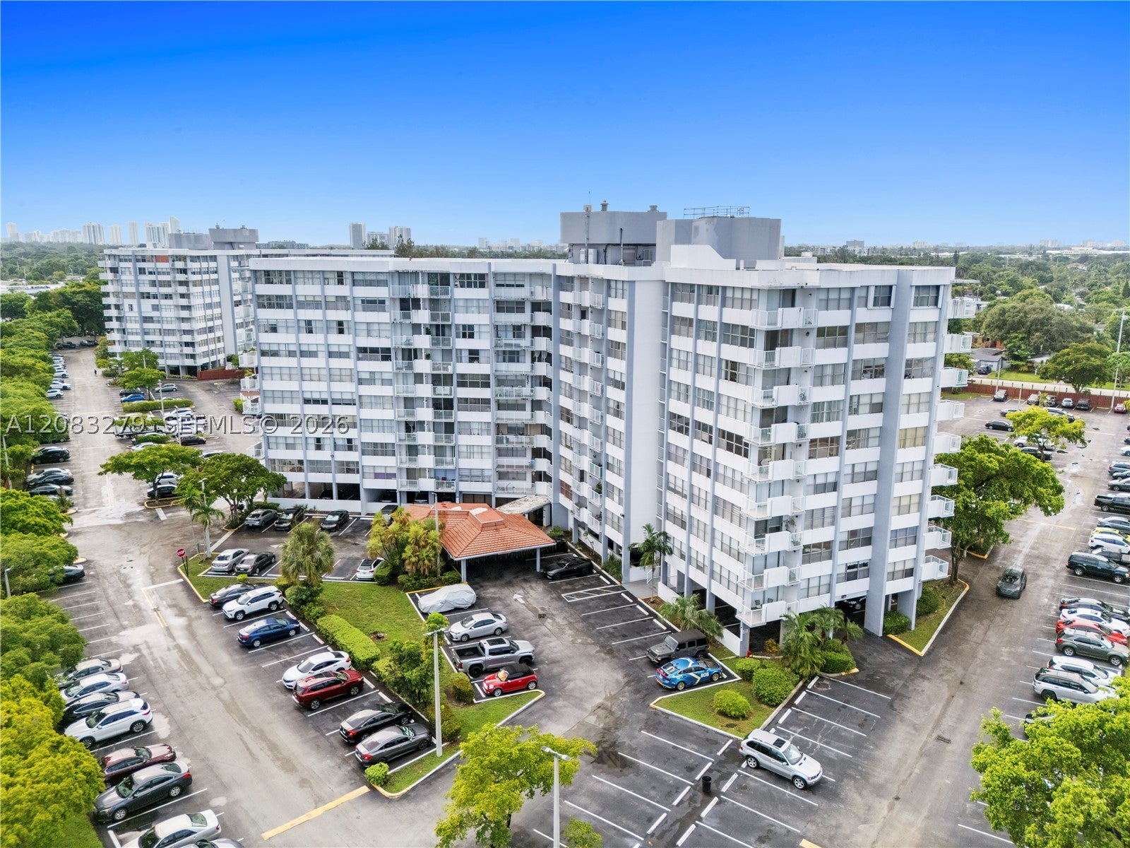 1200 NE Miami Gardens Dr 315W