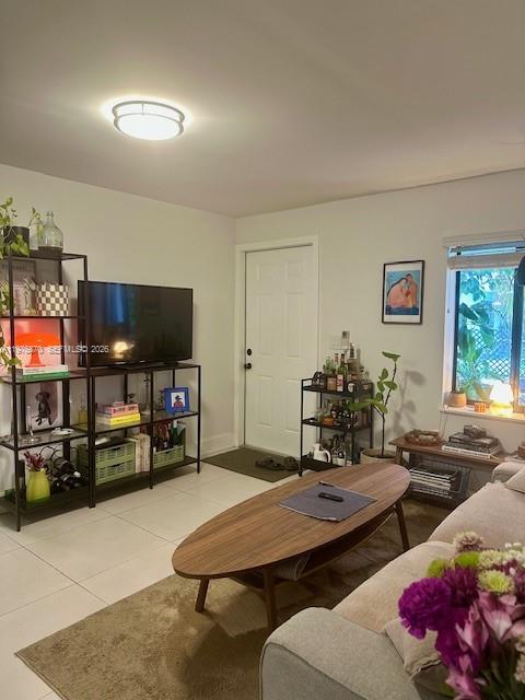 ARCH CREEKS ESTATES - Residential Lease