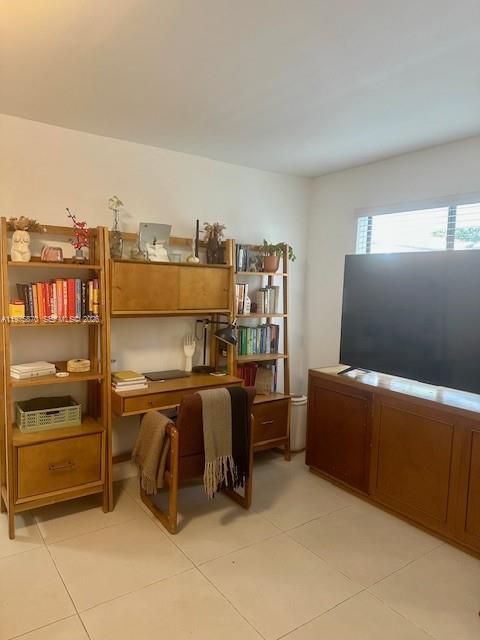 ARCH CREEKS ESTATES - Residential Lease