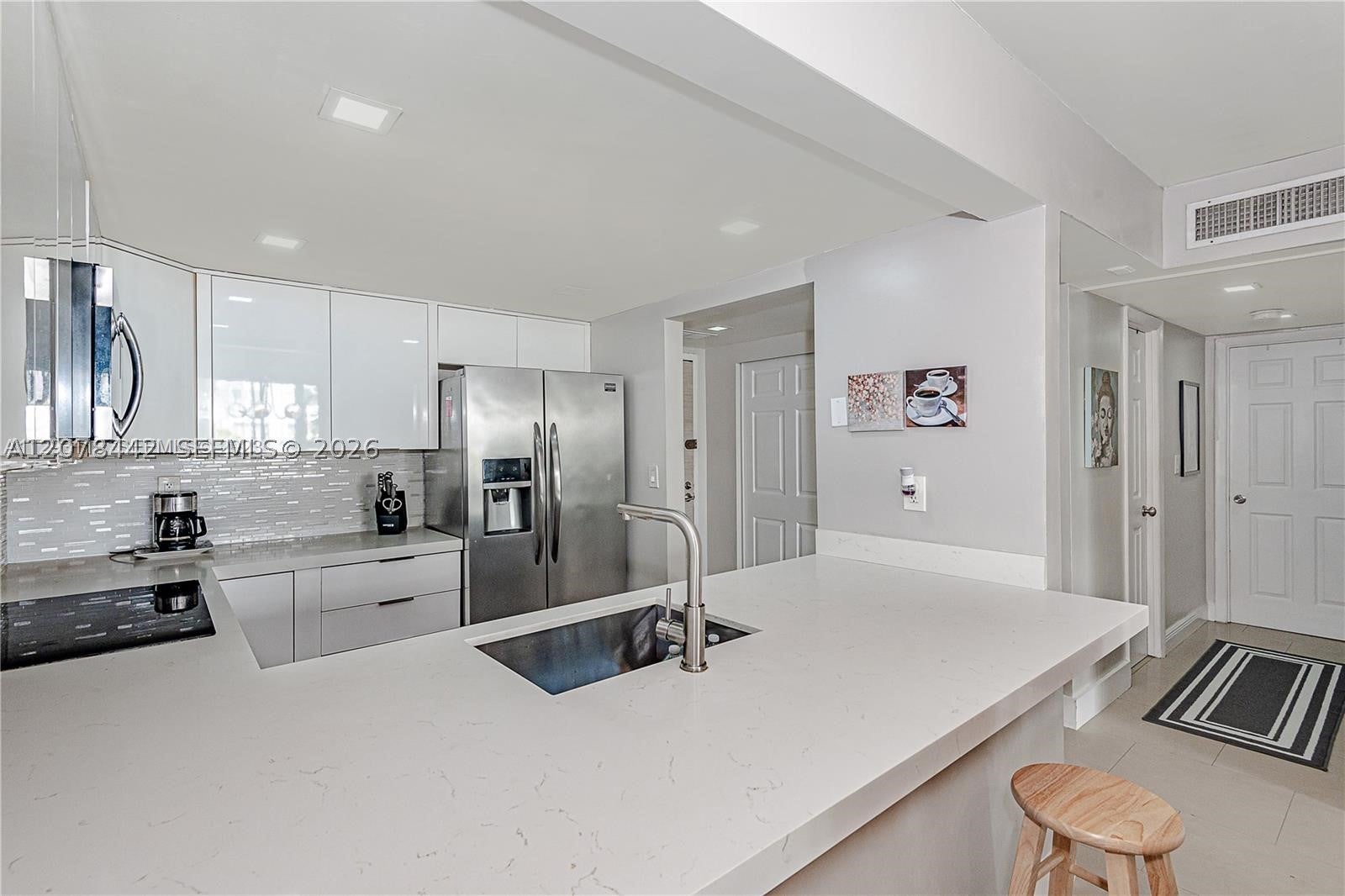 492 NW 165th St Rd C112