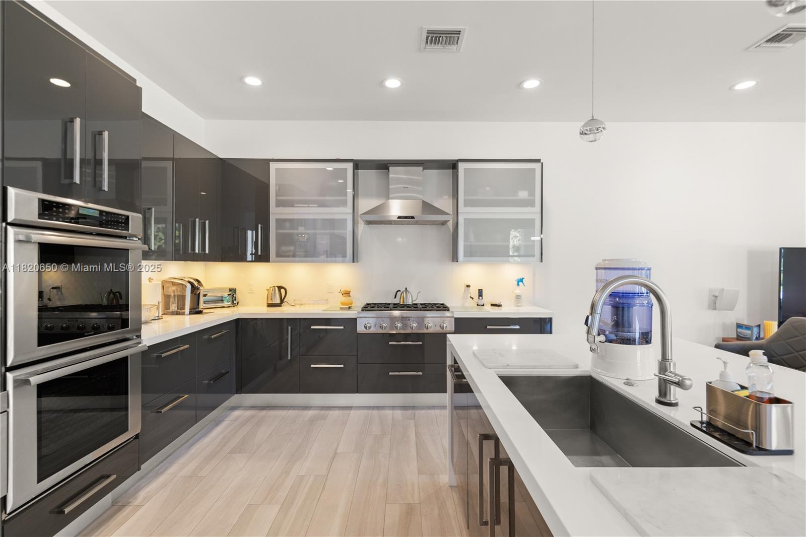 CHAMBERS LAND CO SUB NW1/ - Residential