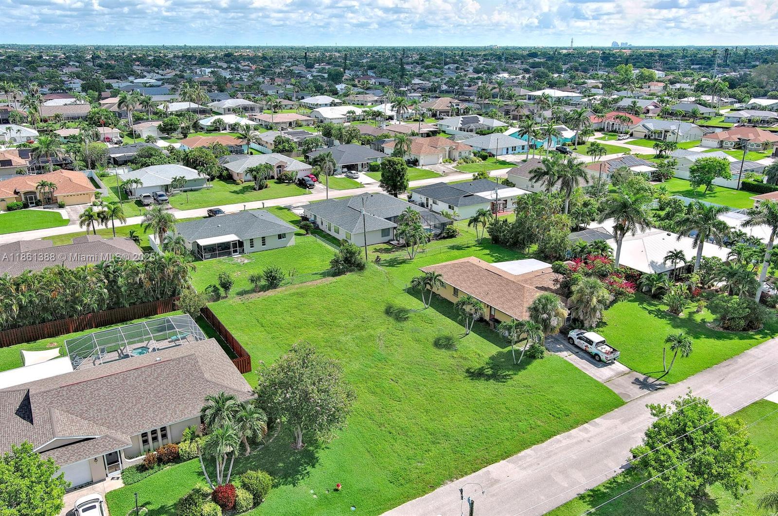 225 SW 46TH TER