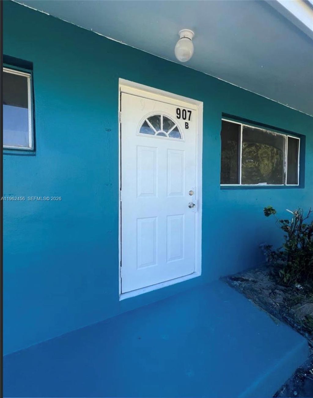 Photo of 907 N 20th St #B, Fort Pierce, FL 34950 (MLS # A11962456)