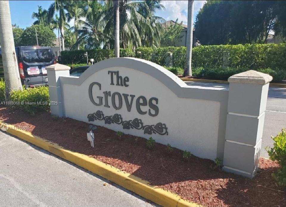 VENETIA GROVE - Residential