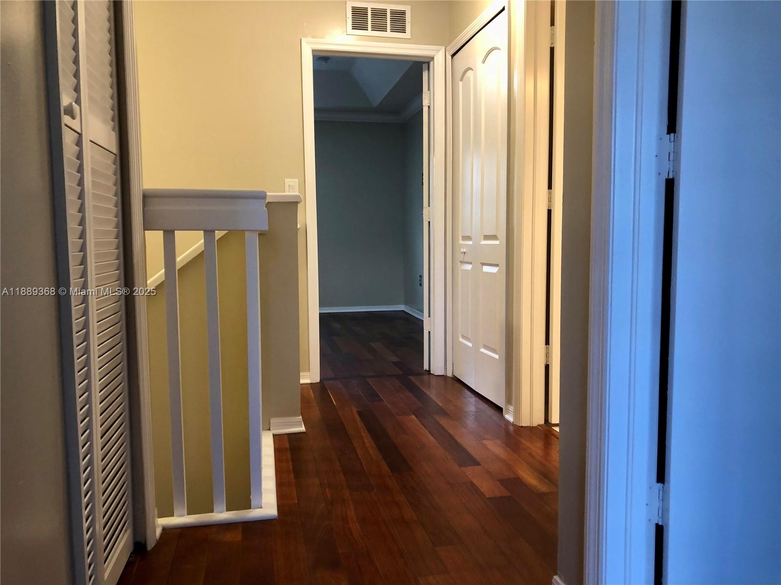 VENETIA GROVE - Residential