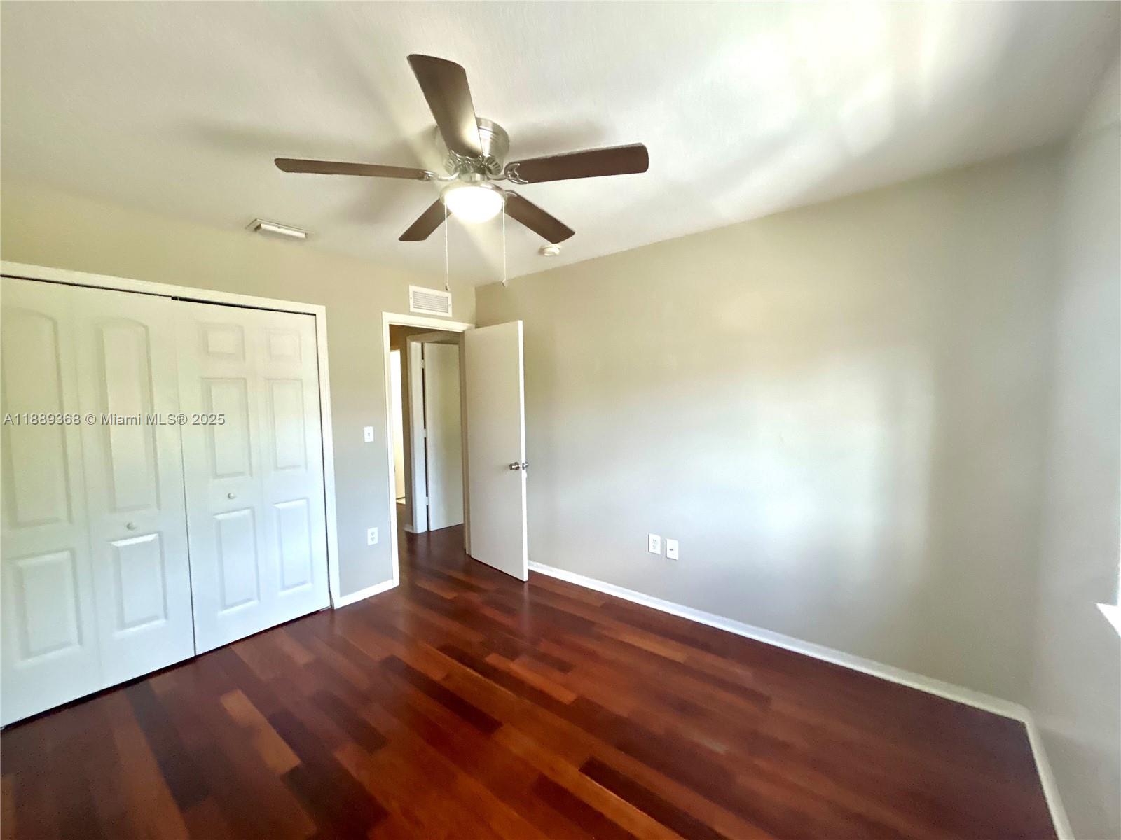 VENETIA GROVE - Residential