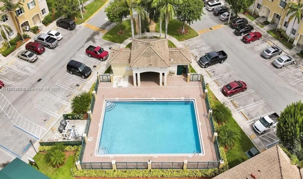 VENETIA GROVE - Residential