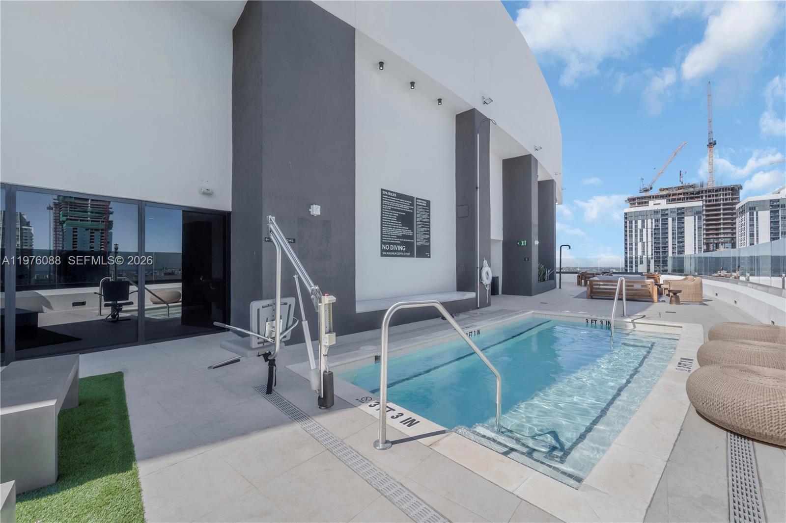 *MIAMI NORTH - Residential