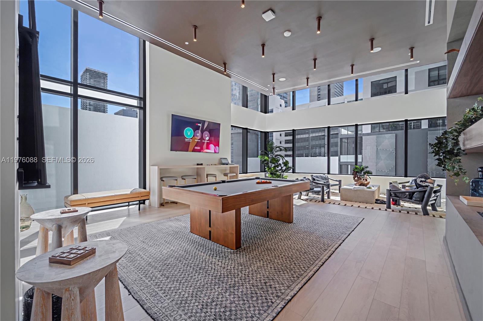 *MIAMI NORTH - Residential