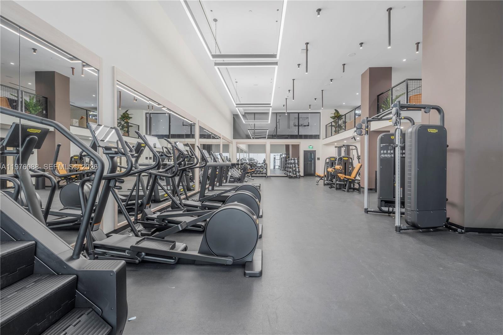 *MIAMI NORTH - Residential