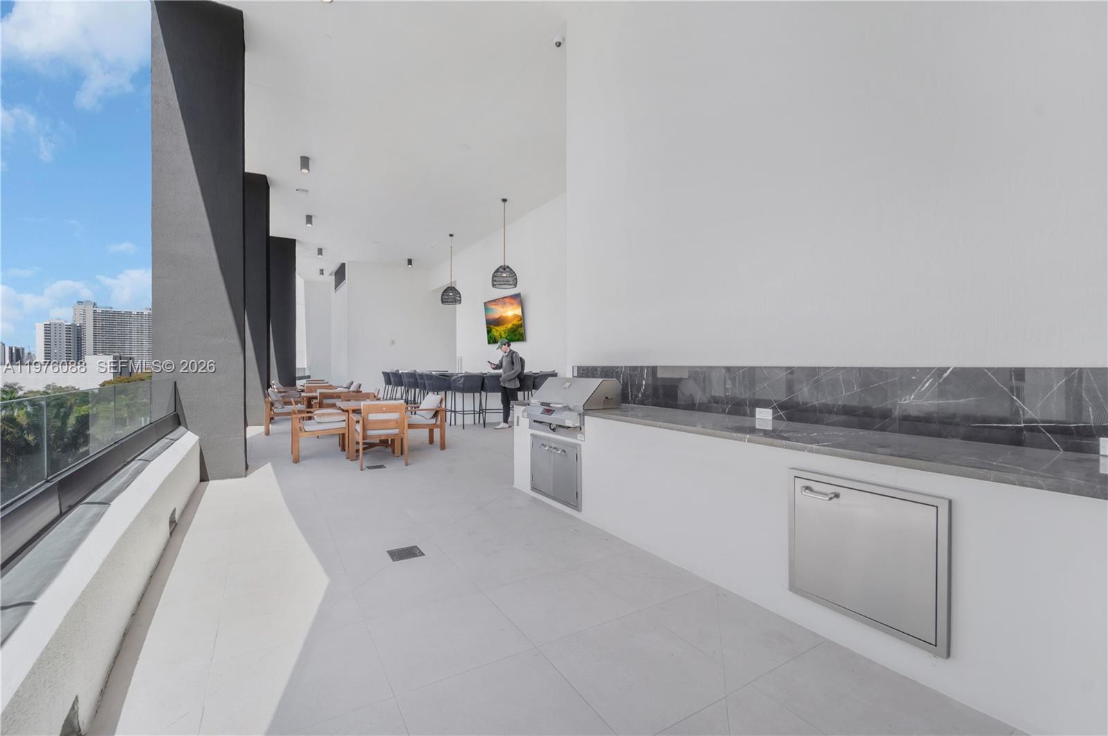 *MIAMI NORTH - Residential