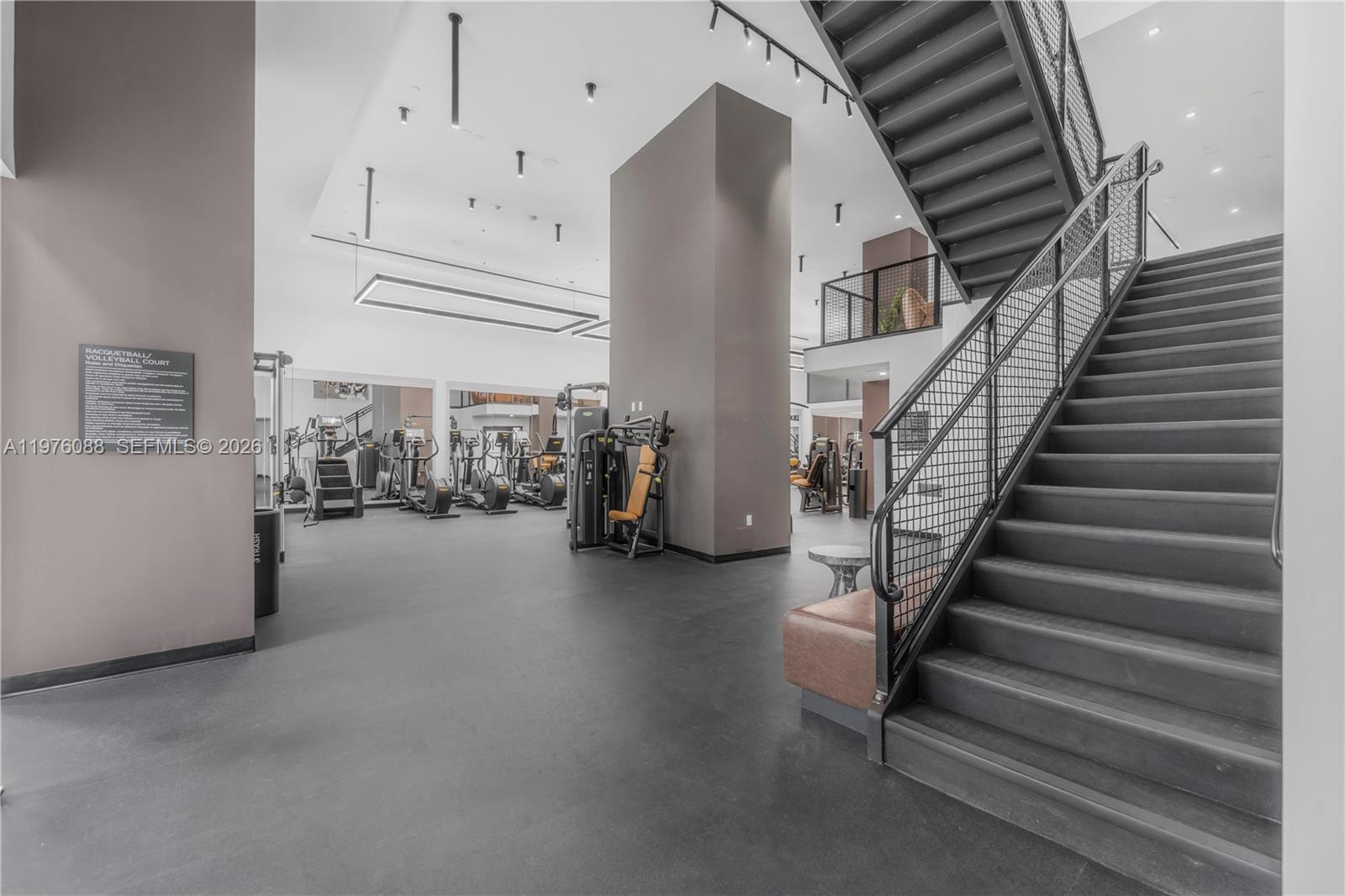 *MIAMI NORTH - Residential