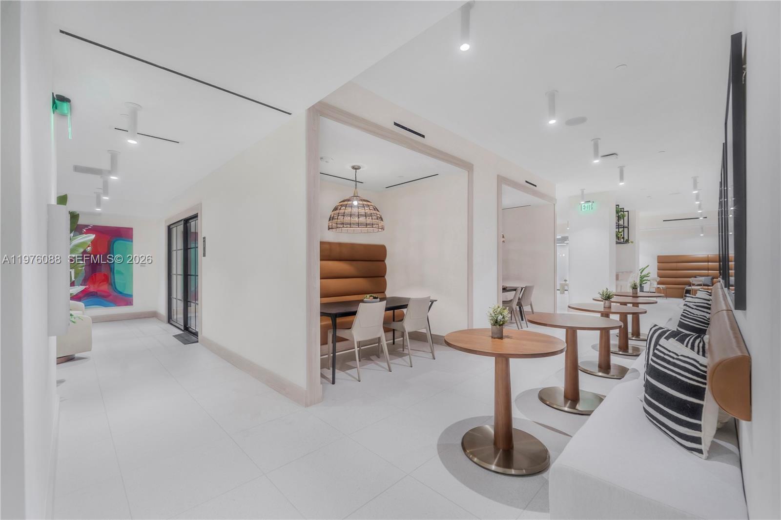 *MIAMI NORTH - Residential