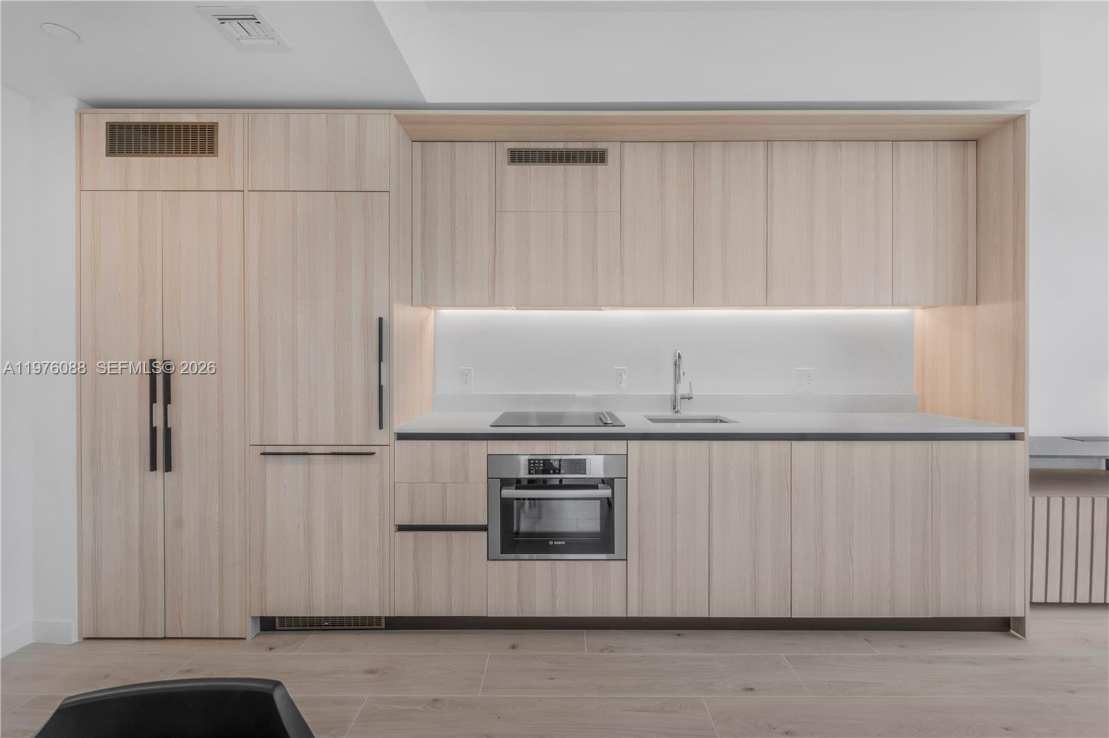 *MIAMI NORTH - Residential