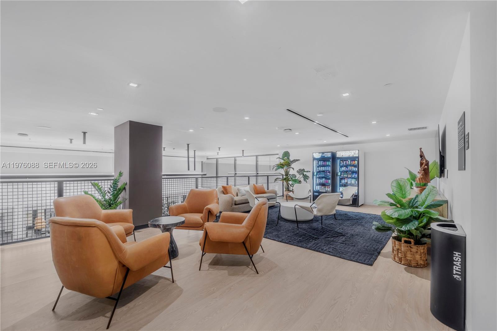 *MIAMI NORTH - Residential