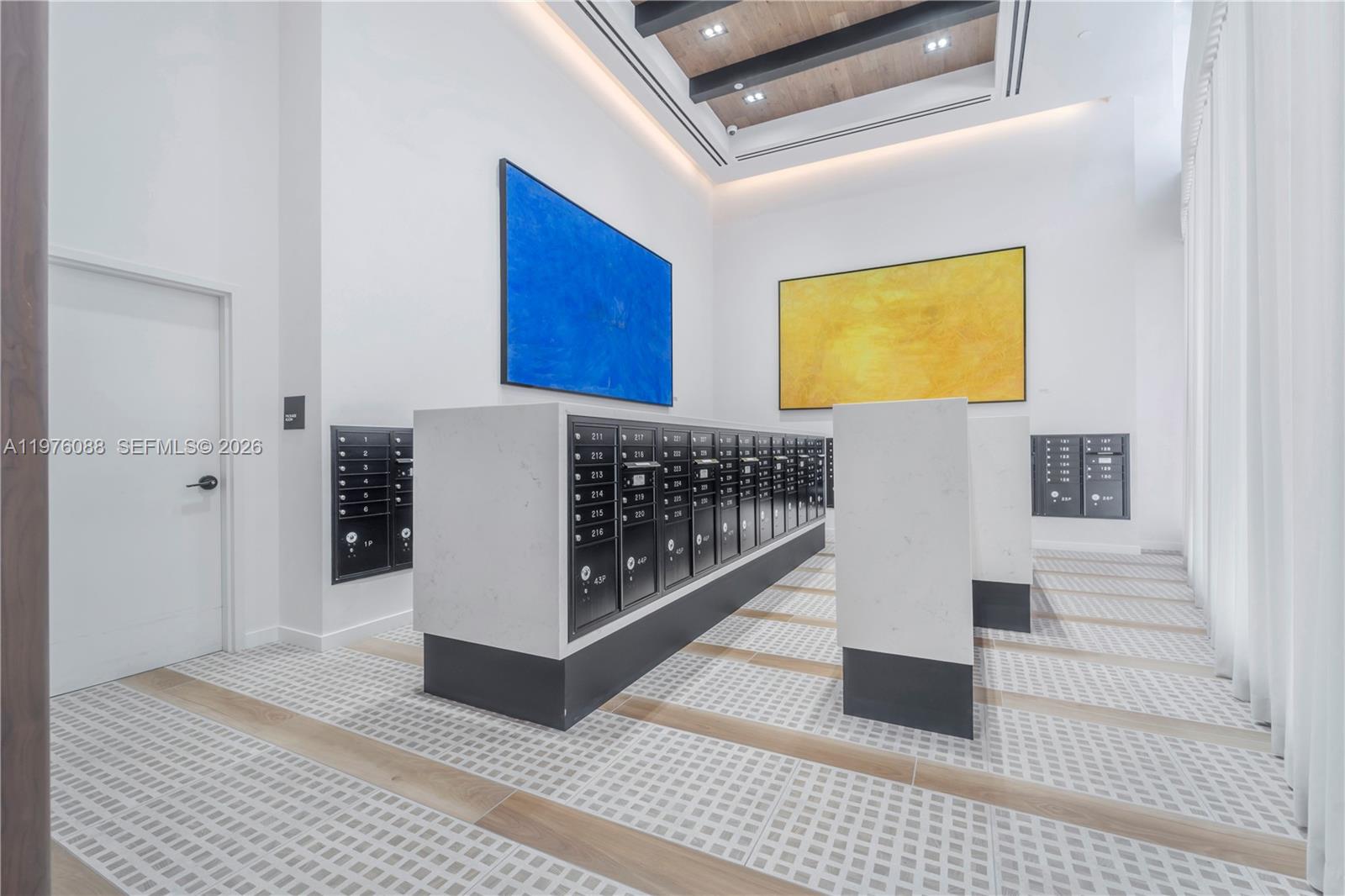 *MIAMI NORTH - Residential