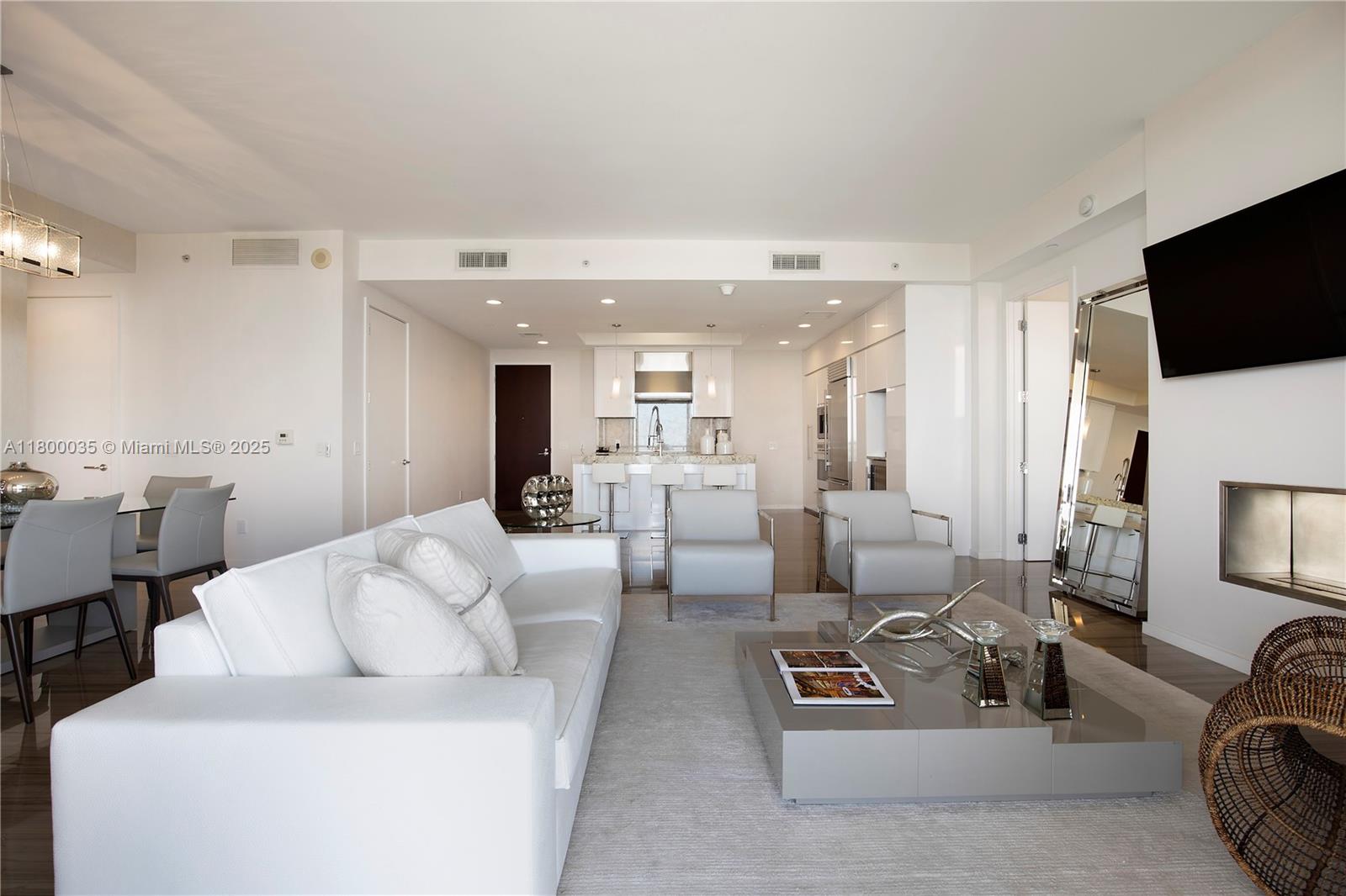 BAL HARBOUR NORTH SOUTH C - Residential