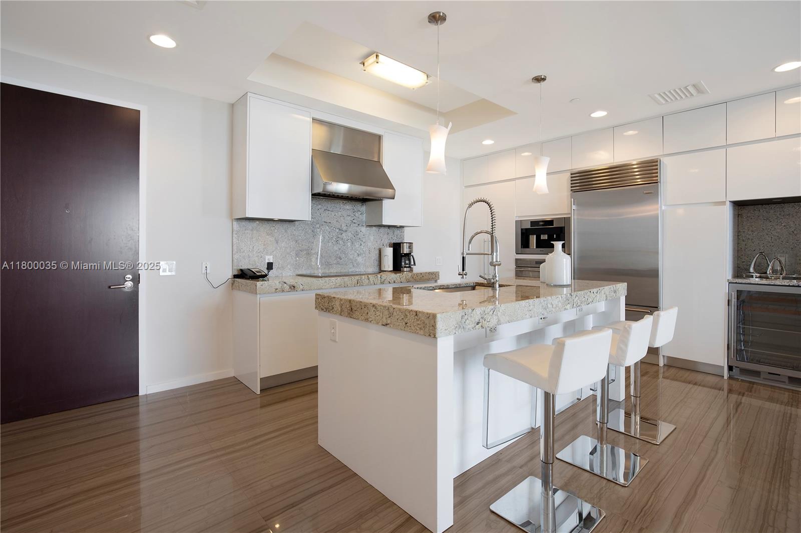 BAL HARBOUR NORTH SOUTH C - Residential
