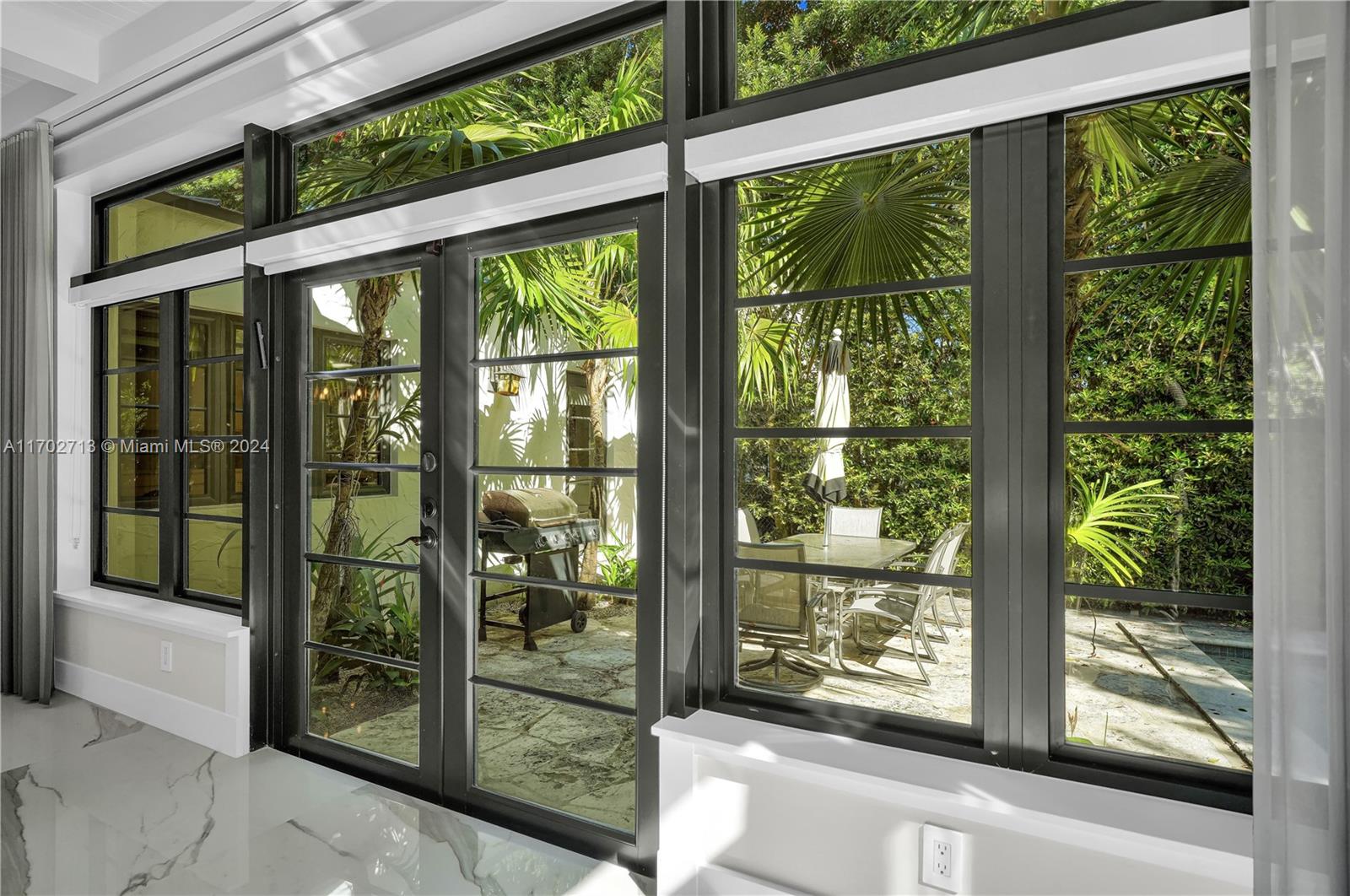 NAUTILUS EXTENSION 3RD - Residential