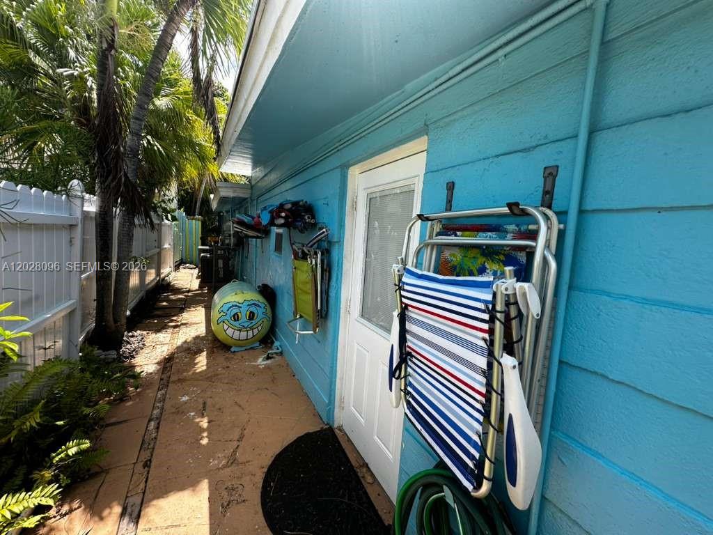 LAUDERDALE BEACH - Residential