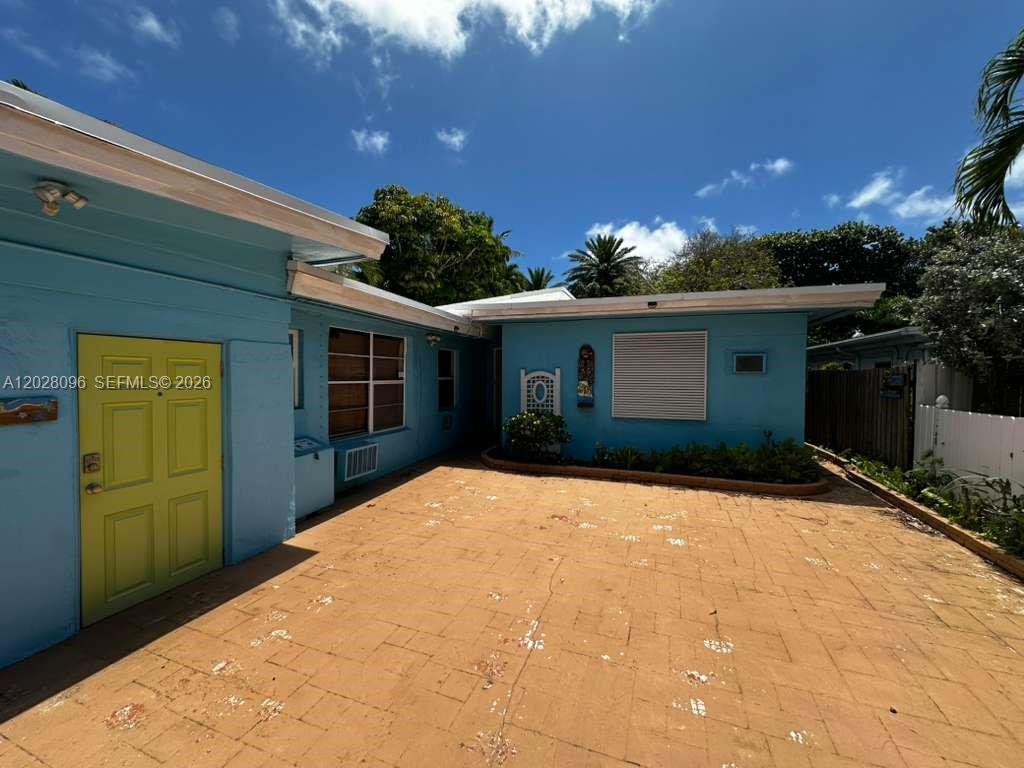 LAUDERDALE BEACH - Residential