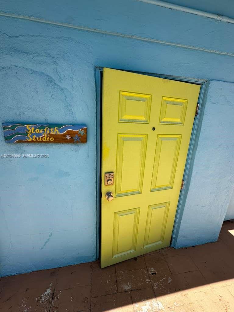 LAUDERDALE BEACH - Residential
