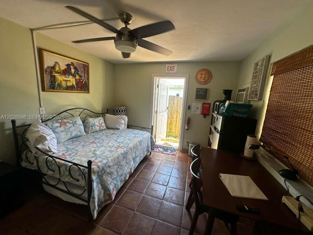 LAUDERDALE BEACH - Residential