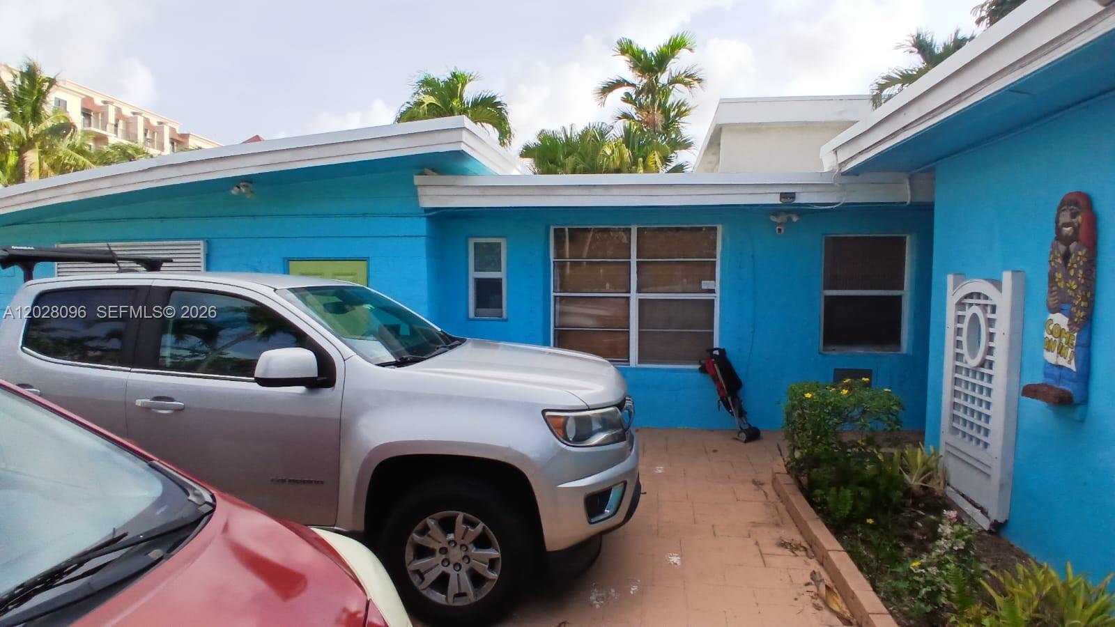 LAUDERDALE BEACH - Residential