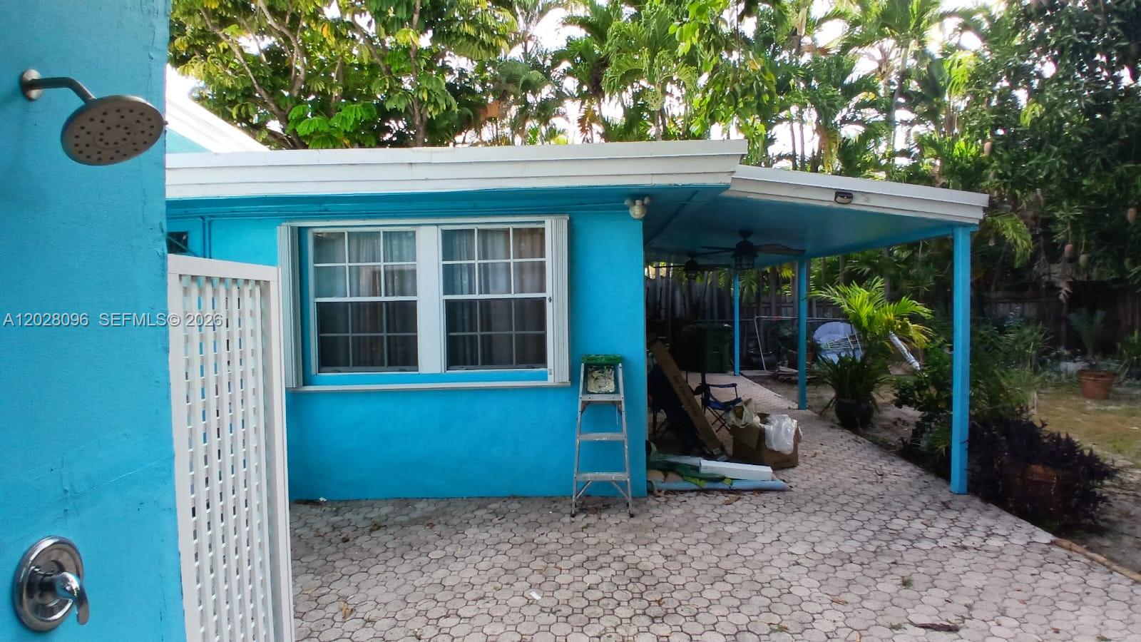 LAUDERDALE BEACH - Residential