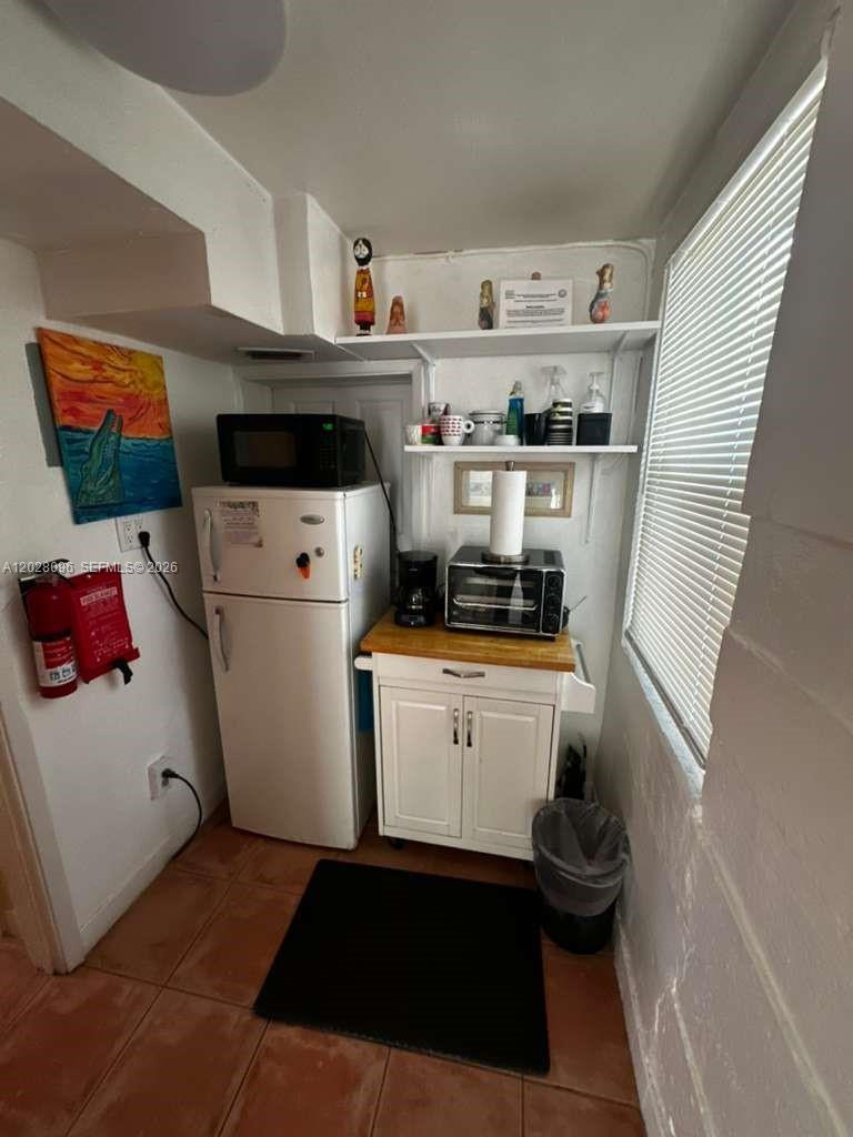 LAUDERDALE BEACH - Residential