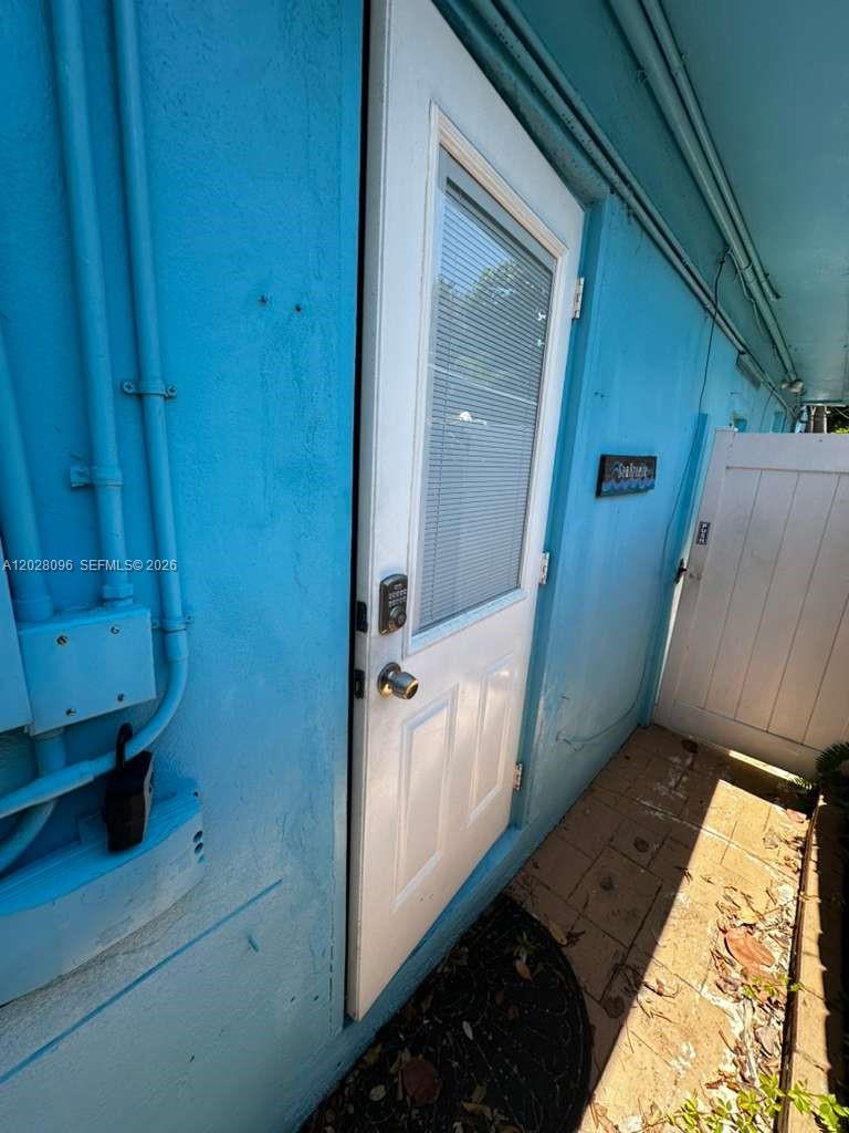 LAUDERDALE BEACH - Residential